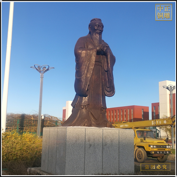 12.廠(chǎng)家直銷(xiāo)校園孔子雕像.jpg 12.廠(chǎng)家直銷(xiāo)校園孔子雕像.jpg