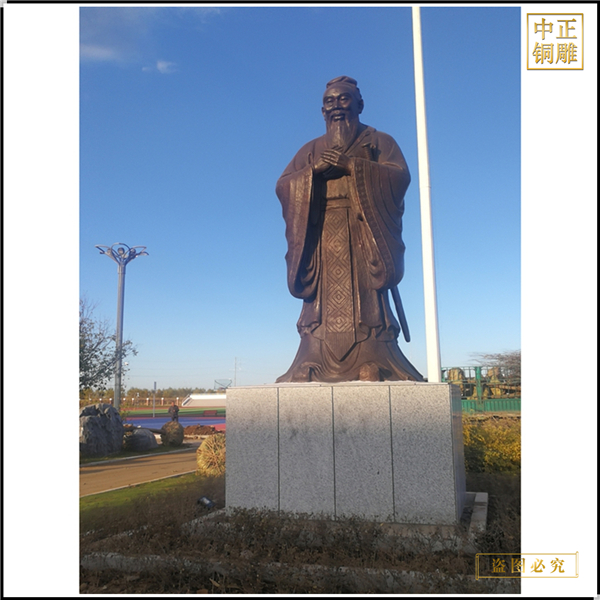 12.萬(wàn)世師表孔老夫子雕塑.jpg 12.萬(wàn)世師表孔老夫子雕塑.jpg